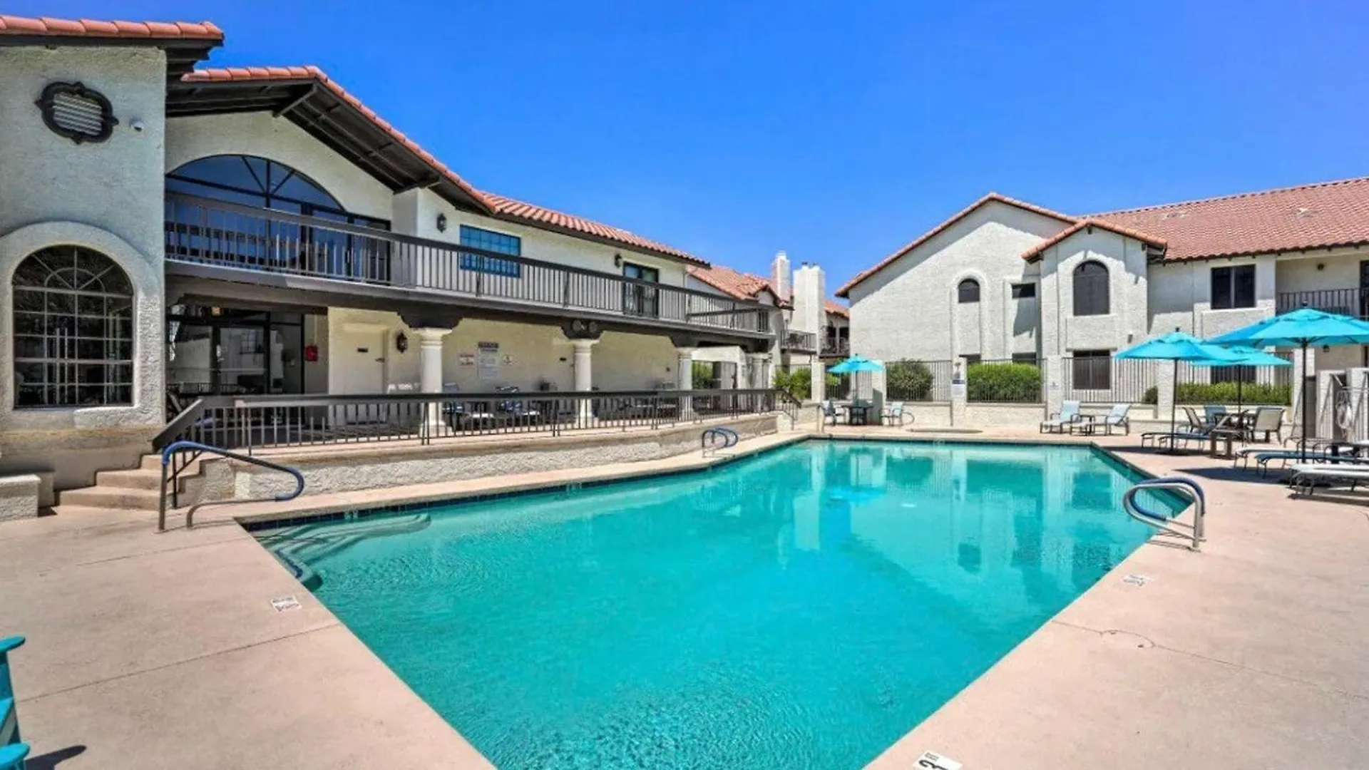 펜션 Relaxing 2 Bdrm Condo In Prime Scottsdale Location