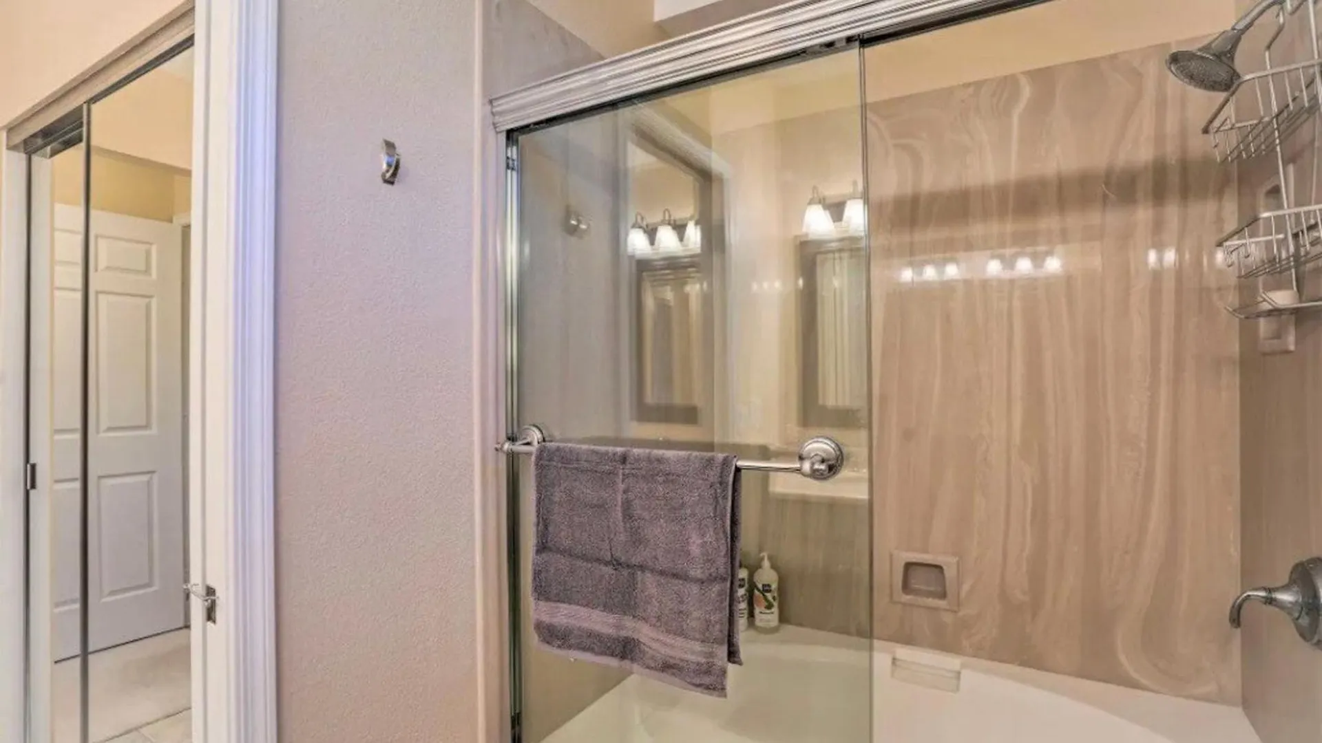 Relaxing 2 Bdrm Condo In Prime Scottsdale Location